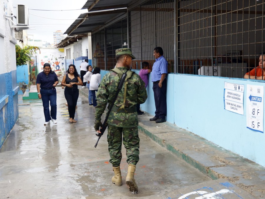 HRW Reports Civilian Abuses in US-Ecuador Anti-Crime Operations