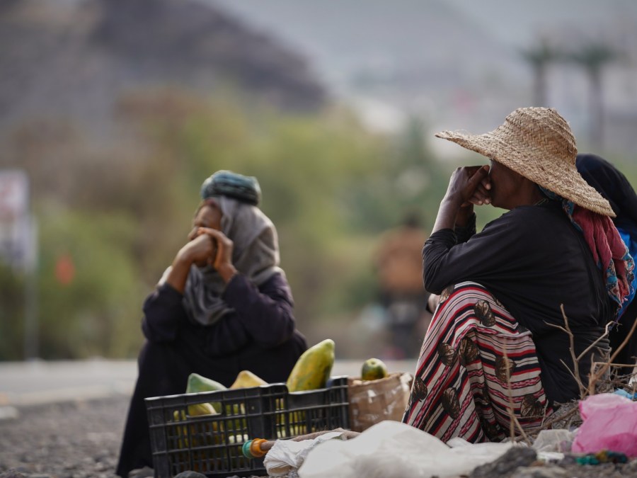Yemeni women support families through enterprise as economic crisis bites