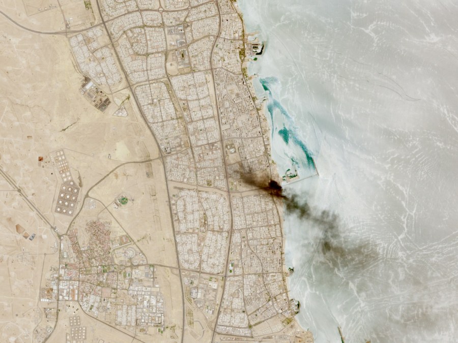 Escalating U.S.-Iran Airstrikes Threaten Gulf Stability