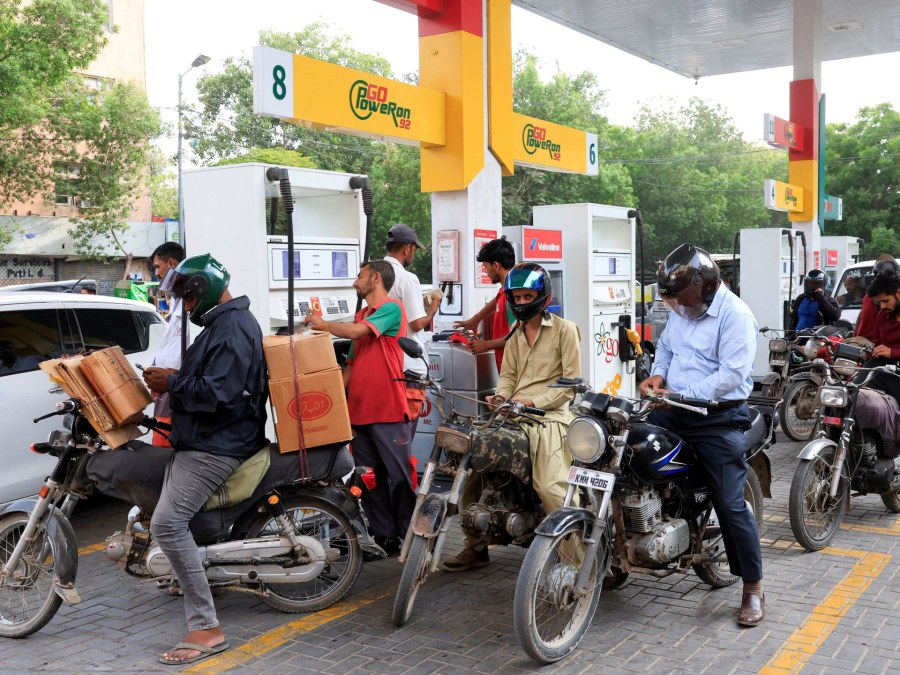 Record Oil Profits Amidst Iran Conflict Disruptions